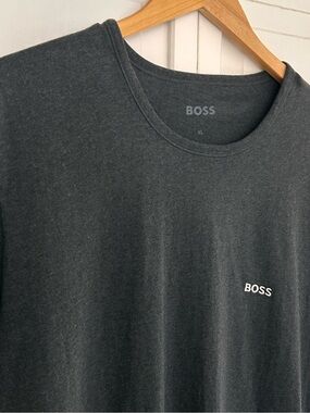 Hugo Boss Men’s Size XL Short Sleeve Classic Crew Neck Tee